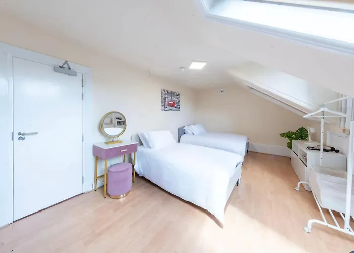 Room For Three In Camden Town